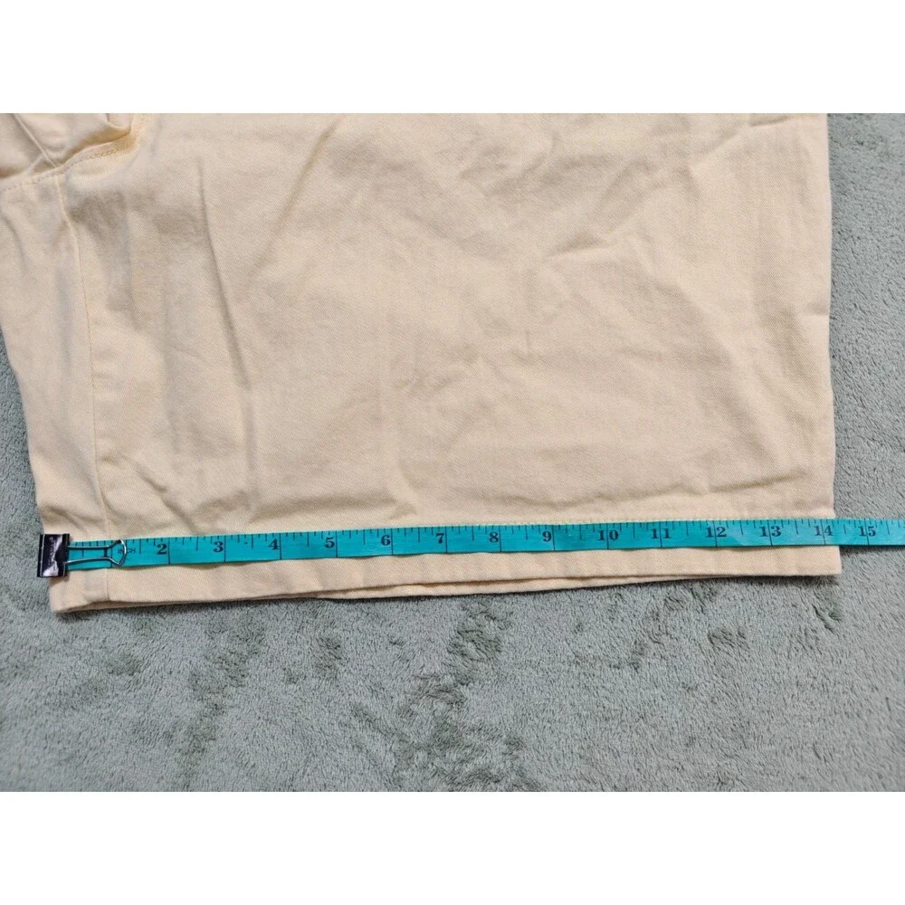 Roundtree & Yorke Mens Sz 50 Chino Shorts Light Yellow Stretch Flat Front Casual